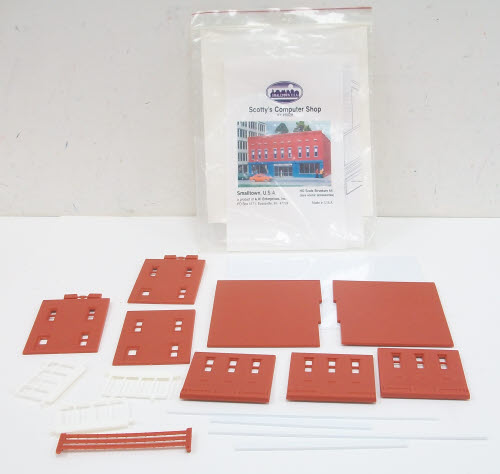 Smalltown USA 6028 Scotty's Computer Shop Building Kit Smalltown USA 6028 Scotty's Computer Shop Building Kit
