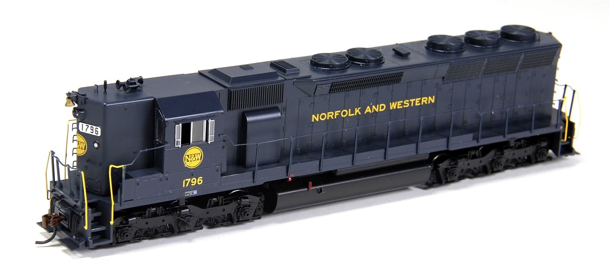 Athearn 98062 HO Norfolk AND Western SD45 1813 eBay