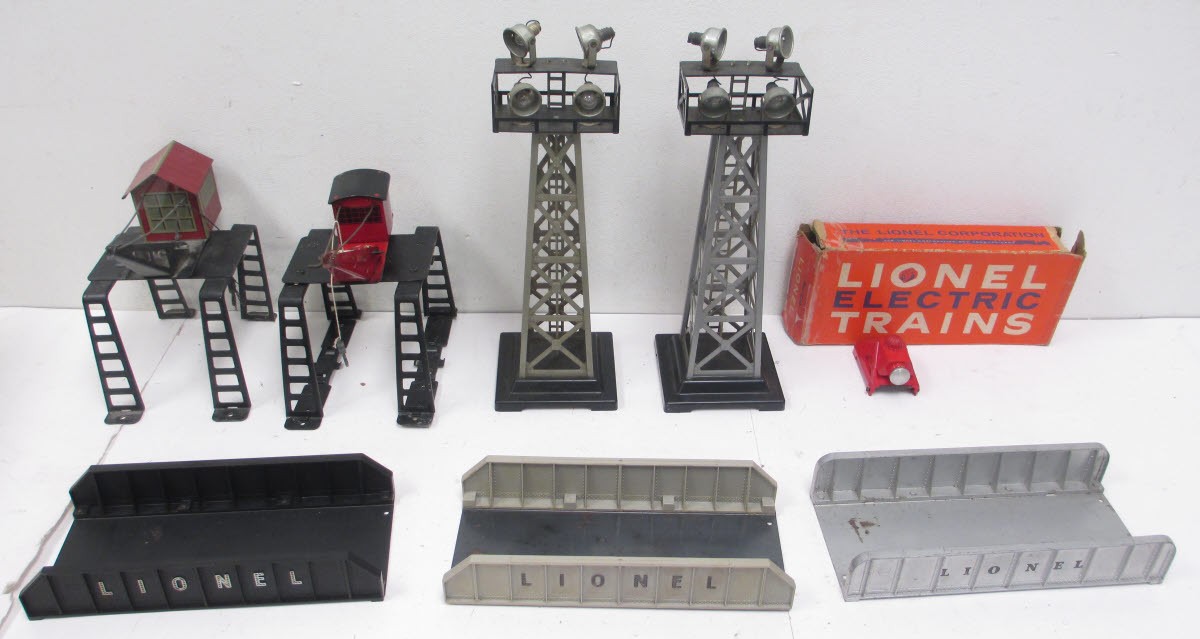 Lionel & Marx O Gauge Bridges & Accessories (7)