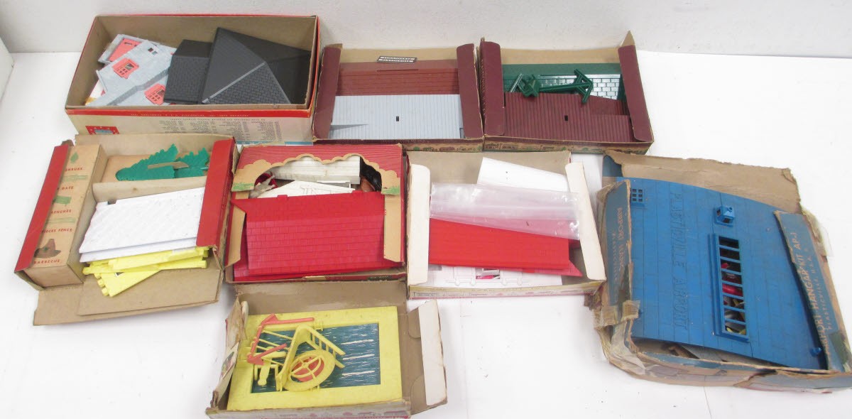 Plasticville O Scale Building Kits (8)/Box eBay