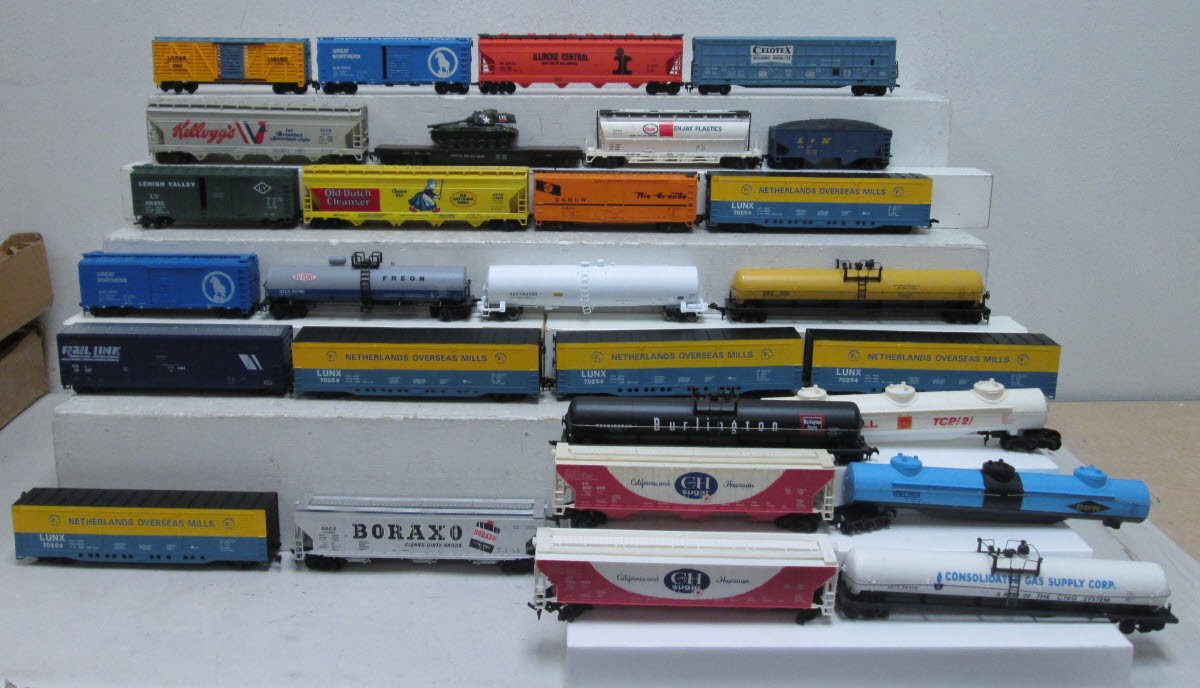 HO Scale Freight Cars (35) eBay