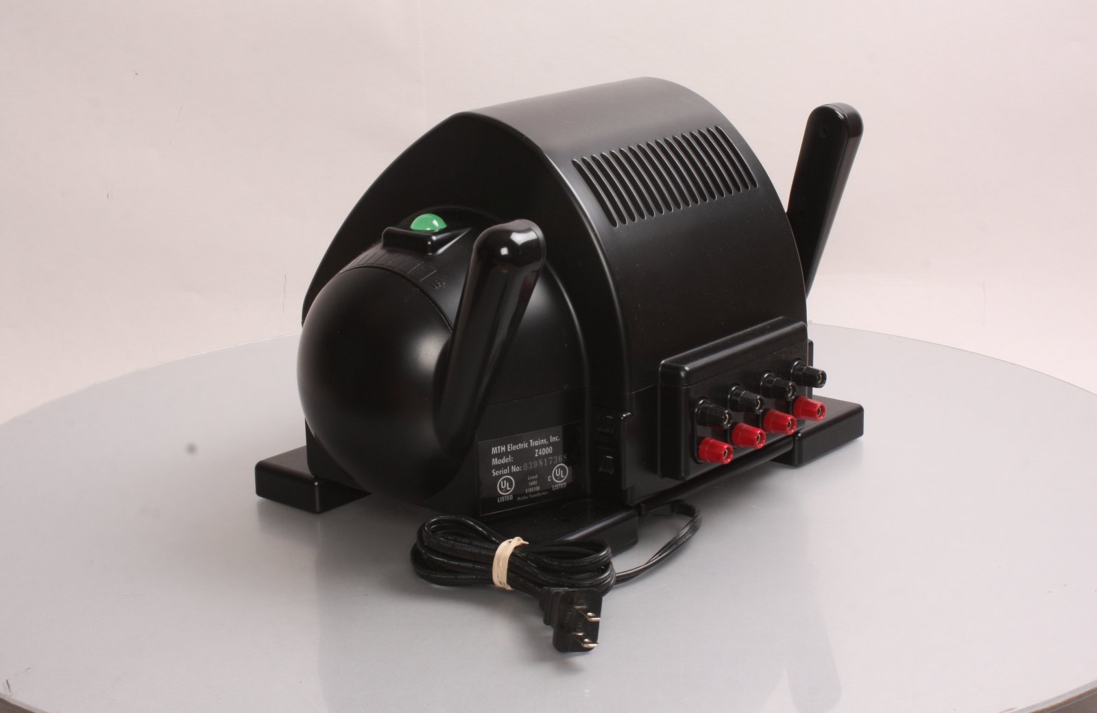 MTH 404000 Z4000, 400W Dual Control Transformer, (2) 180 Watt Track