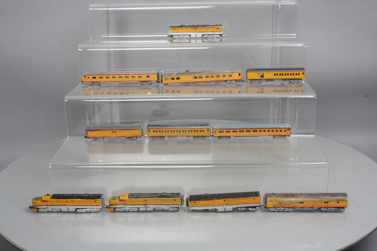 Custom N Scale Union Pacific and D&RGW Diesels & Passenger Cars (11)
