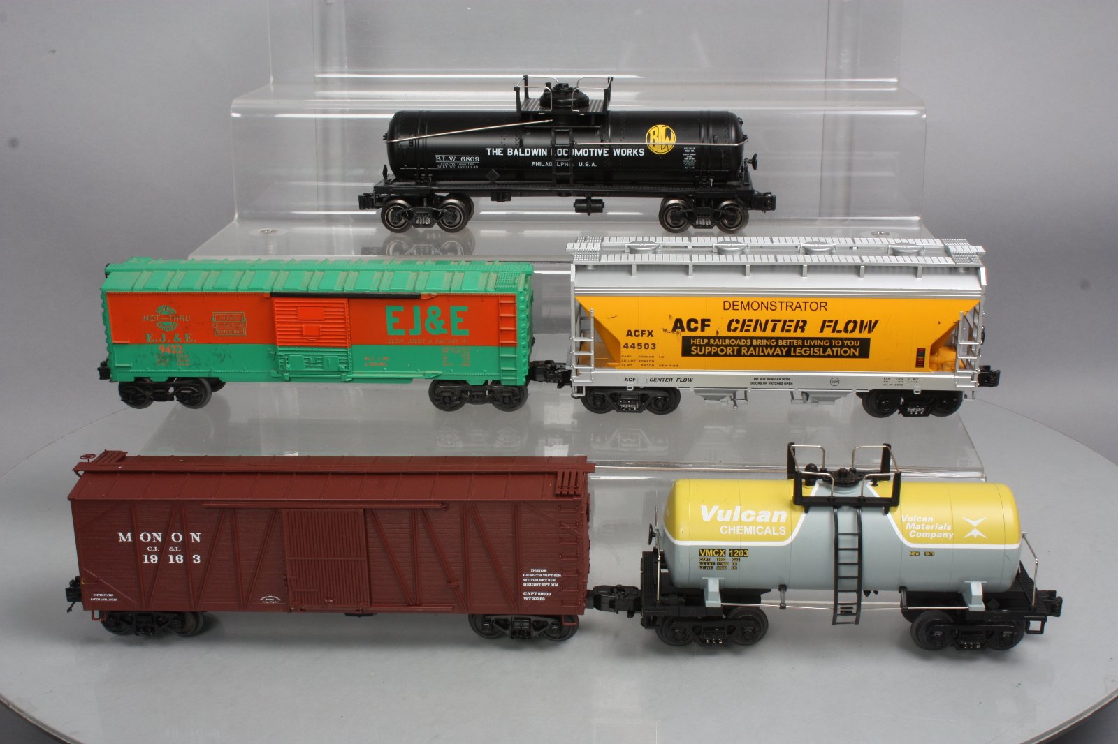 Assorted O Modern Freight Cars 3 Rail (5)