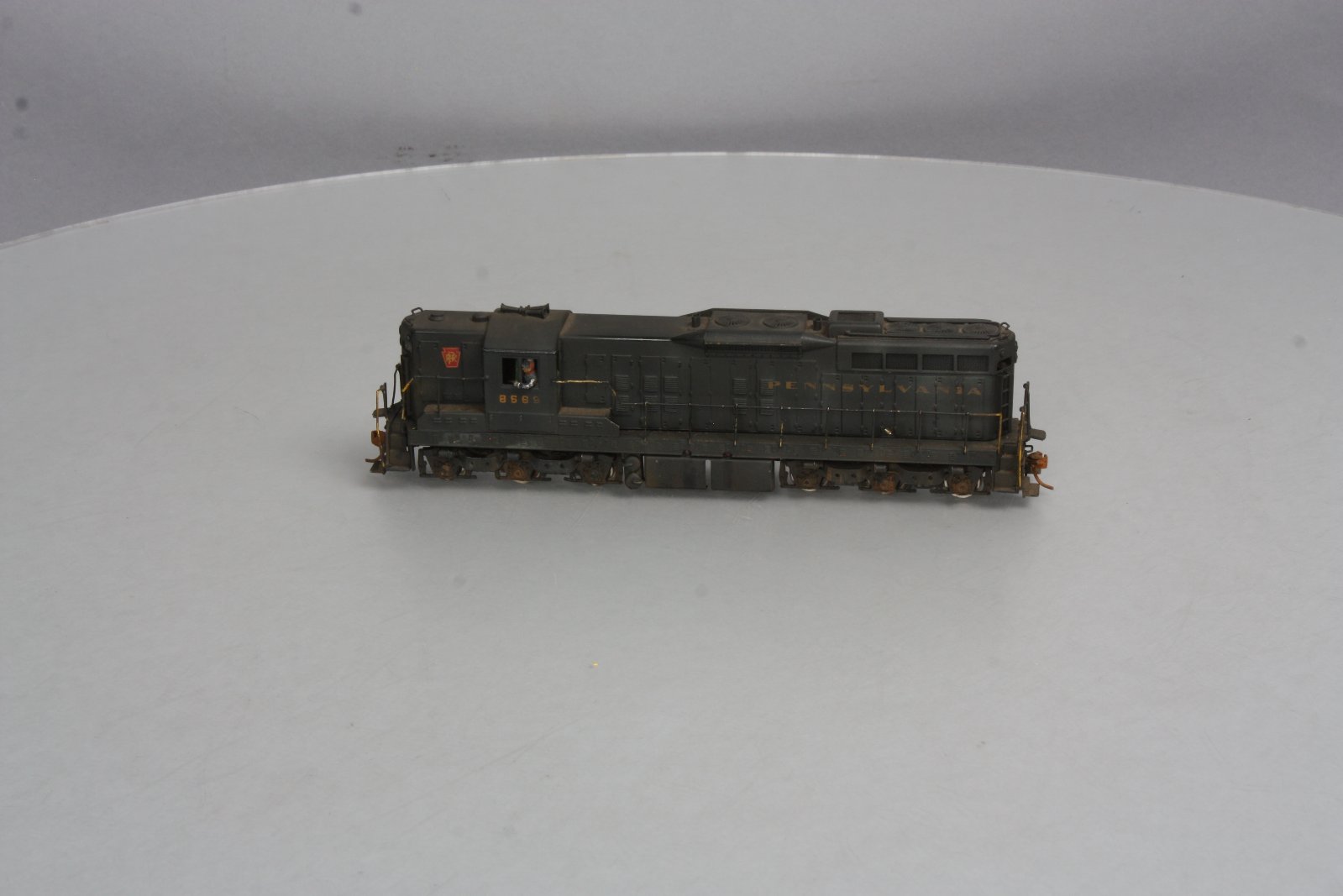 Tenshodo HO Scale BRASS PRR SD-9 Diesel #8589 - Painted - Picture 2 of 11