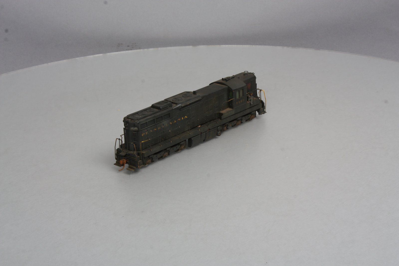 Tenshodo HO Scale BRASS PRR SD-9 Diesel #8589 - Painted - Picture 5 of 11