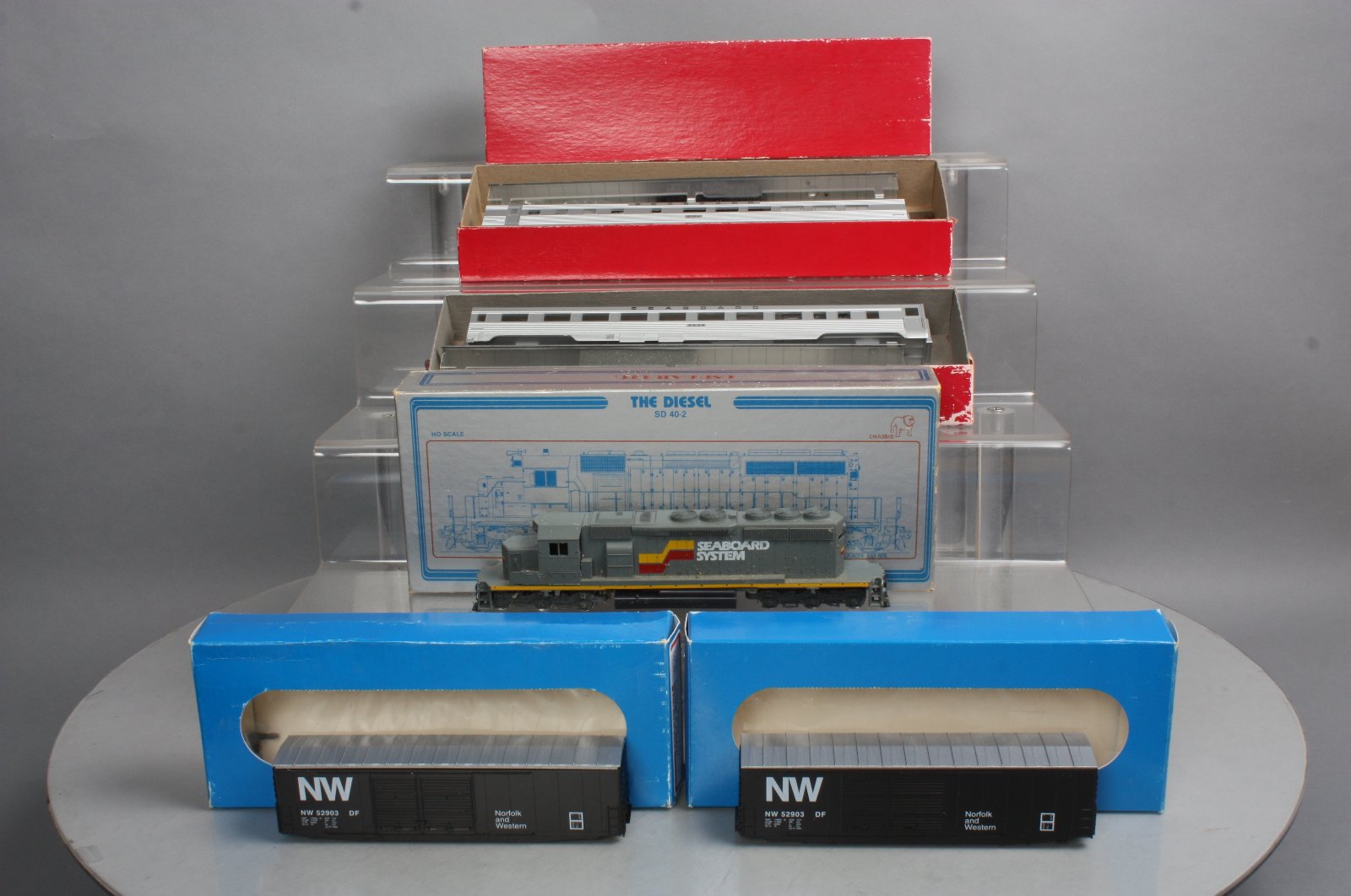 HO Scale Branchline Trains and Assorted Passenger & Freight Car Kits