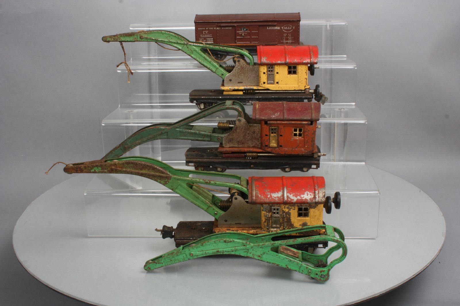 Lionel Prewar 810/2810 Crane Cars & Repainrted Boxcar (4)