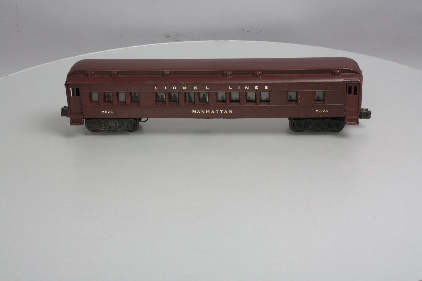 Lionel 2628 Lionel Lines Madison Heavyweight "Manhattan" Passenger Car