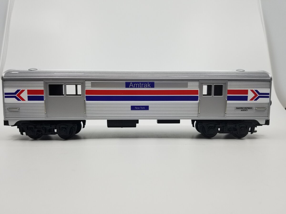 Amtrak Baggage Storage IUCN Water