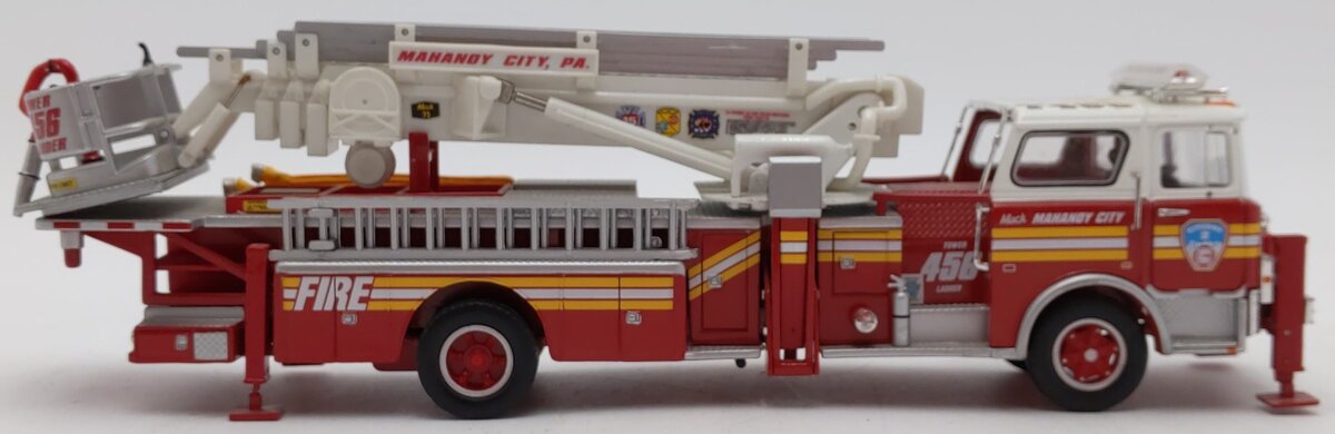 Corgi US53807 1:50 Scale Mack Heros Under Fire CF Tower Ladder