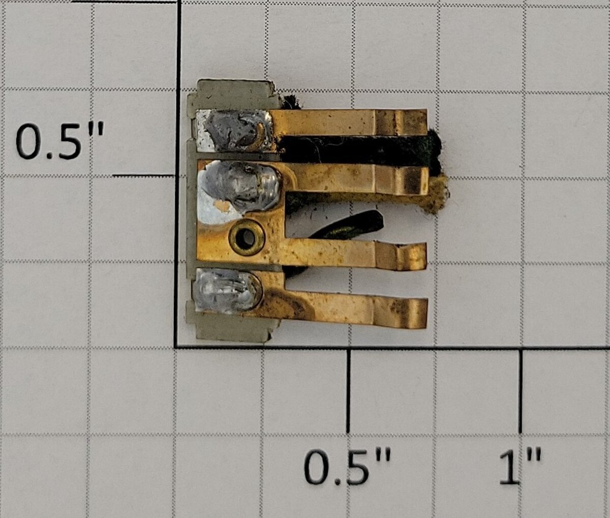 Lionel 100-45X E-Unit 4-Finger Contact with Short Wires (Used)