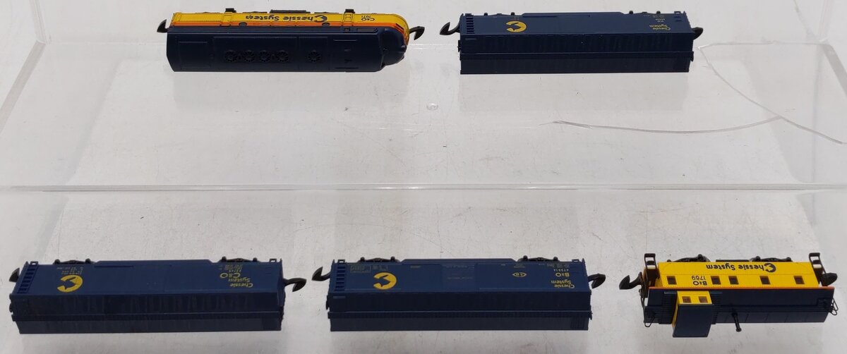 Märklin Z - 8106 - Train set (1) - Freight train USA Chessie System with F 7 diesel locomotive