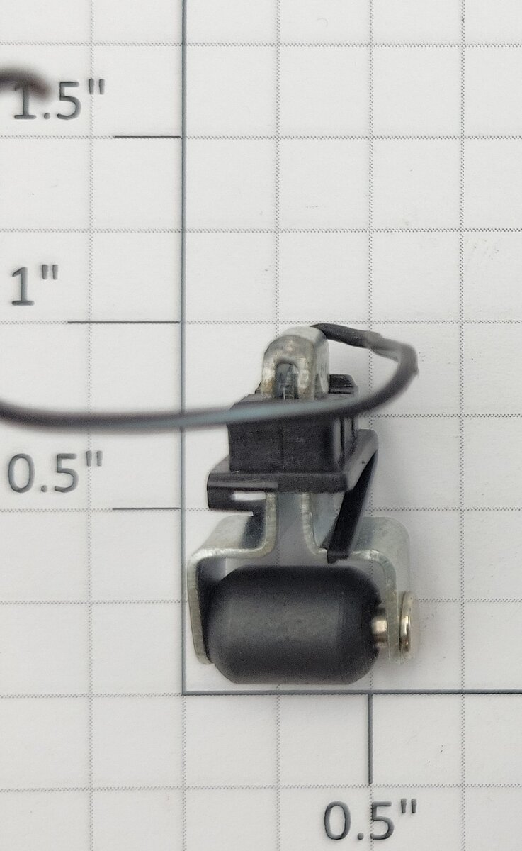 Lionel 9536-57 O Gauge Collector Roller Pickup with Plastic Bushing (Original)