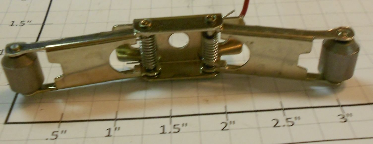 Lionel 600-36 O Gauge Pickup Collector Assembly (Reproduction )