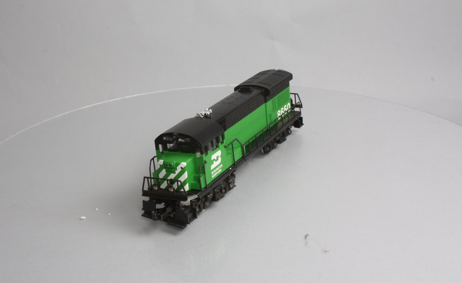 lionel-6-8650-burlington-northern-u36b-powered-diesel-locomotive-ex-box
