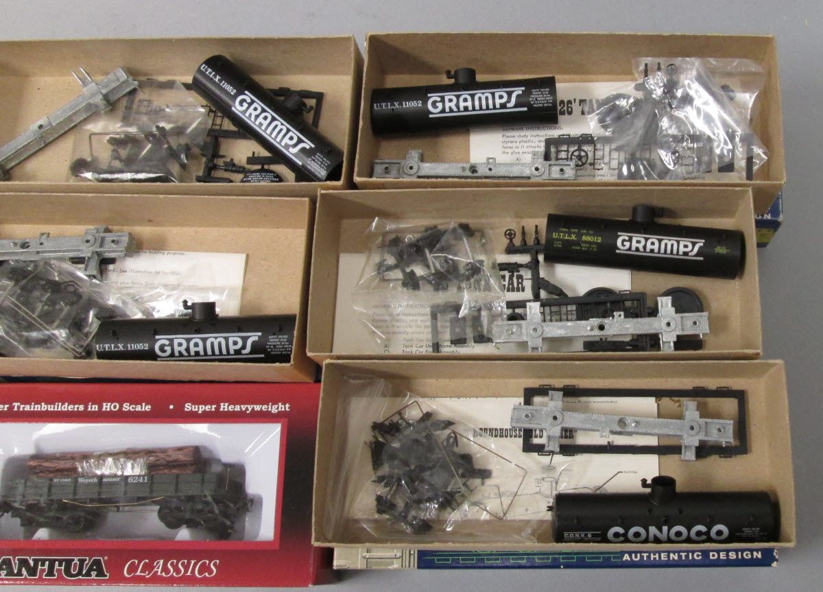 Roundhouse, Mantua, Bachmann HO Scale Freight Cars & Kits 724021