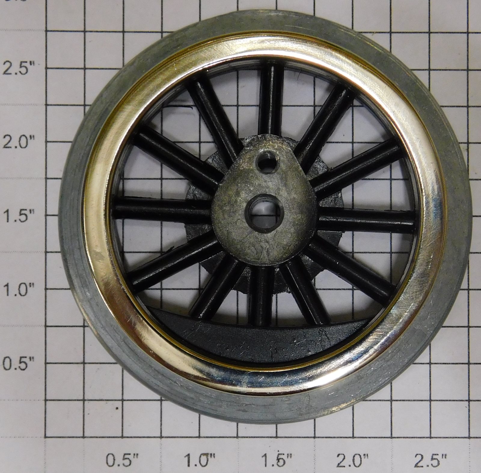 Lionel 390-42 Black Spoked 2-1/2" Std. Steam Loco Plain Wheel Fits 384E (MEW Black Plain)