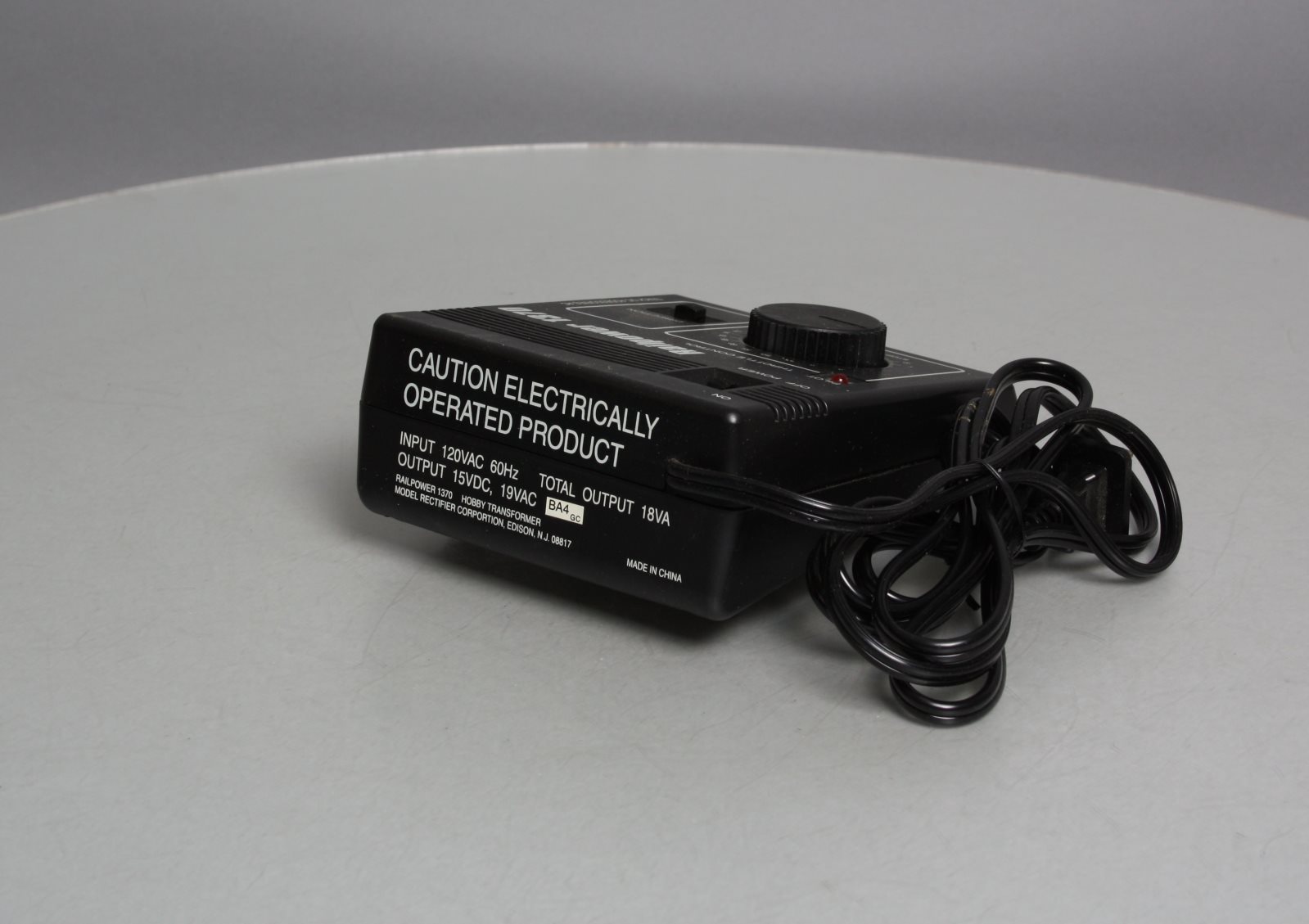 MRC 1370 HO Railpower Power Pack eBay