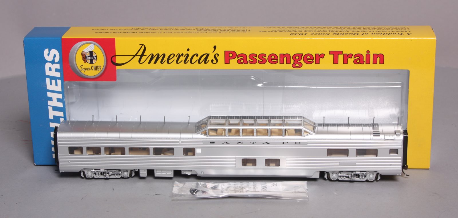 Walthers 9329006 HO Scale Santa Fe Super Chief PS Pleasure Dome LN