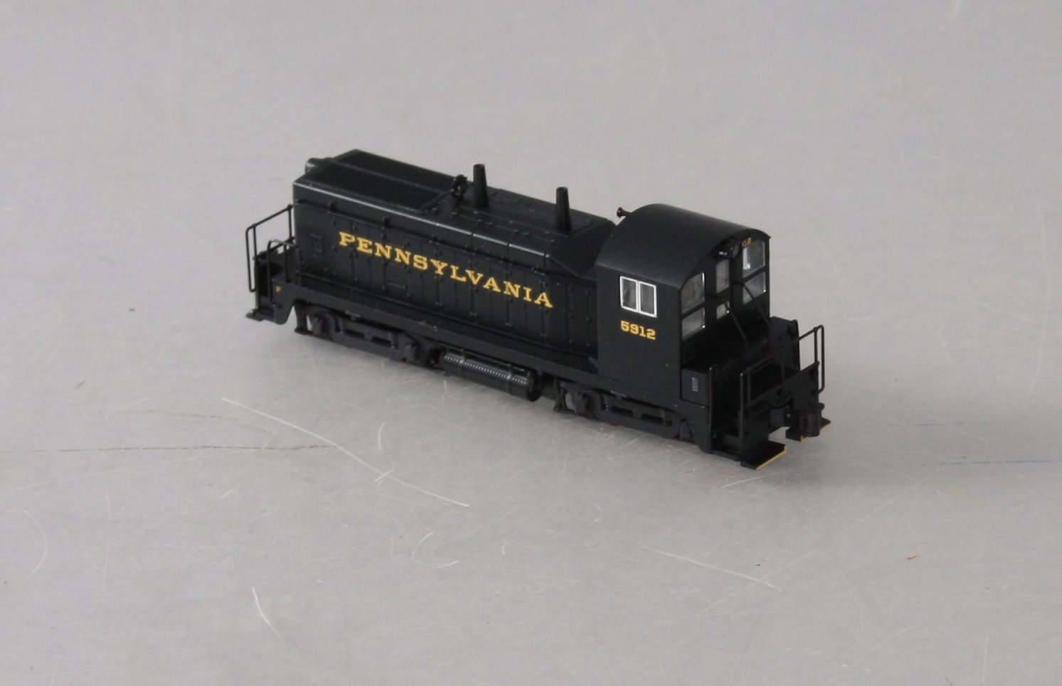 Kato 1764362 N Scale PRR NW2 Diesel Switcher 5912 LN/Box 4949727518961 eBay