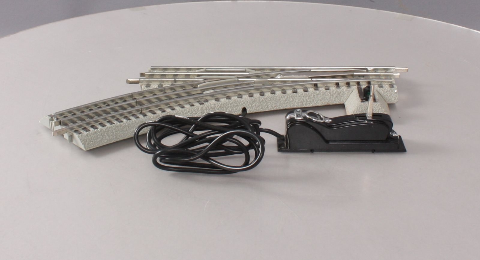 Lionel 6-12045 O O36 Left Hand Remote-Control FasTrack Curved Switch
