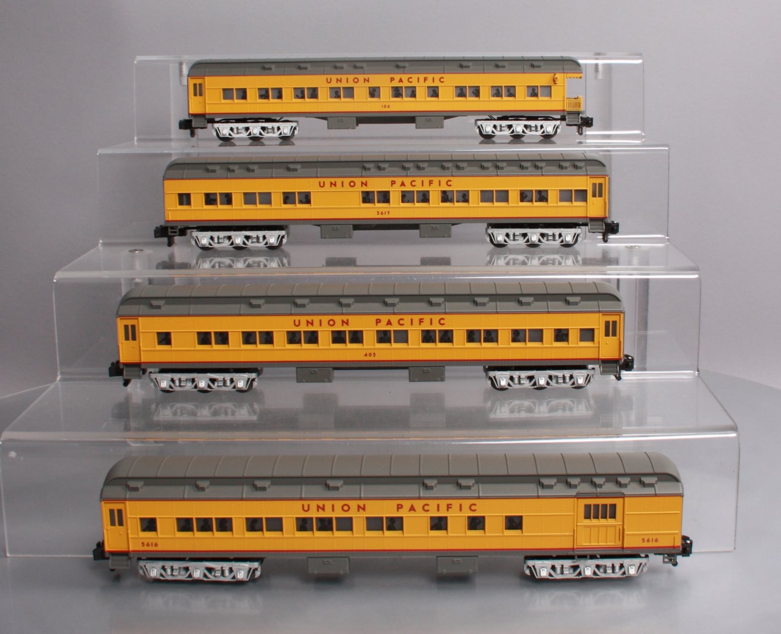 American Flyer 648978 S Scale Union Pacific Heavyweight Passenger Cars