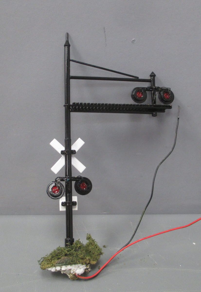 MTH 3011010 O Scale Operating Crossing Signal/Box 658081018348 eBay