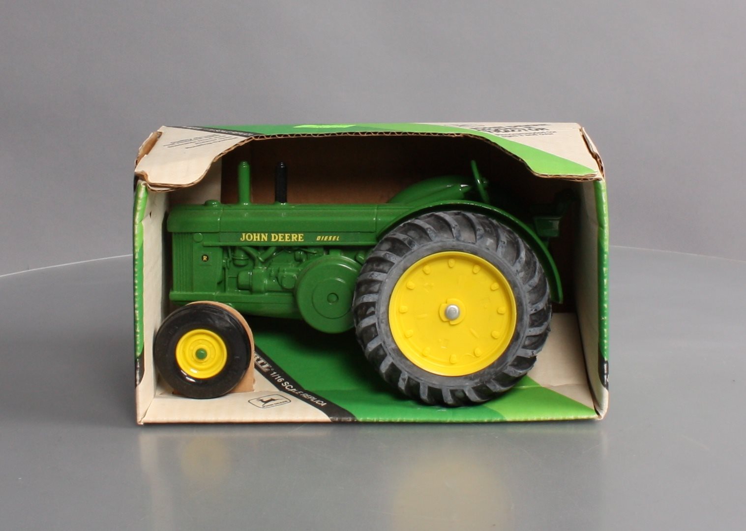 Ertl 544 116 Scale Die Cast John Deere Model R Tractor LN/Box