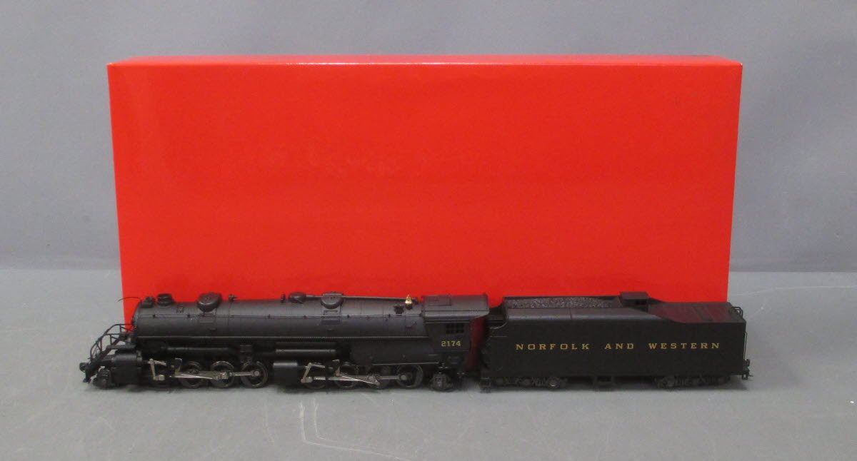 Rivarossi 1593 HO Norfolk and Western Mallet Y6B and Tender