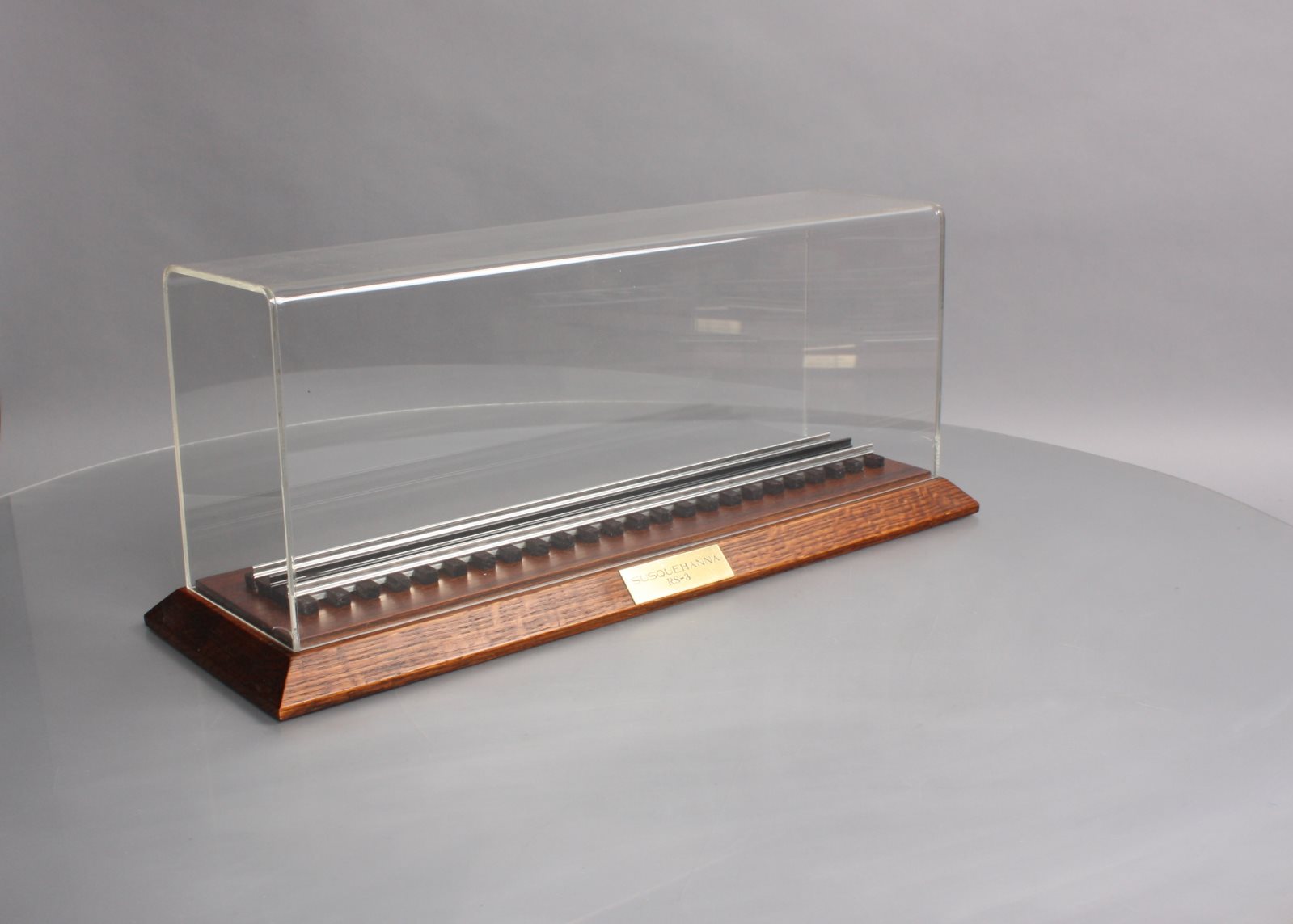 Display Case for Lionel 618809 Susquehanna RS3 Diesel eBay