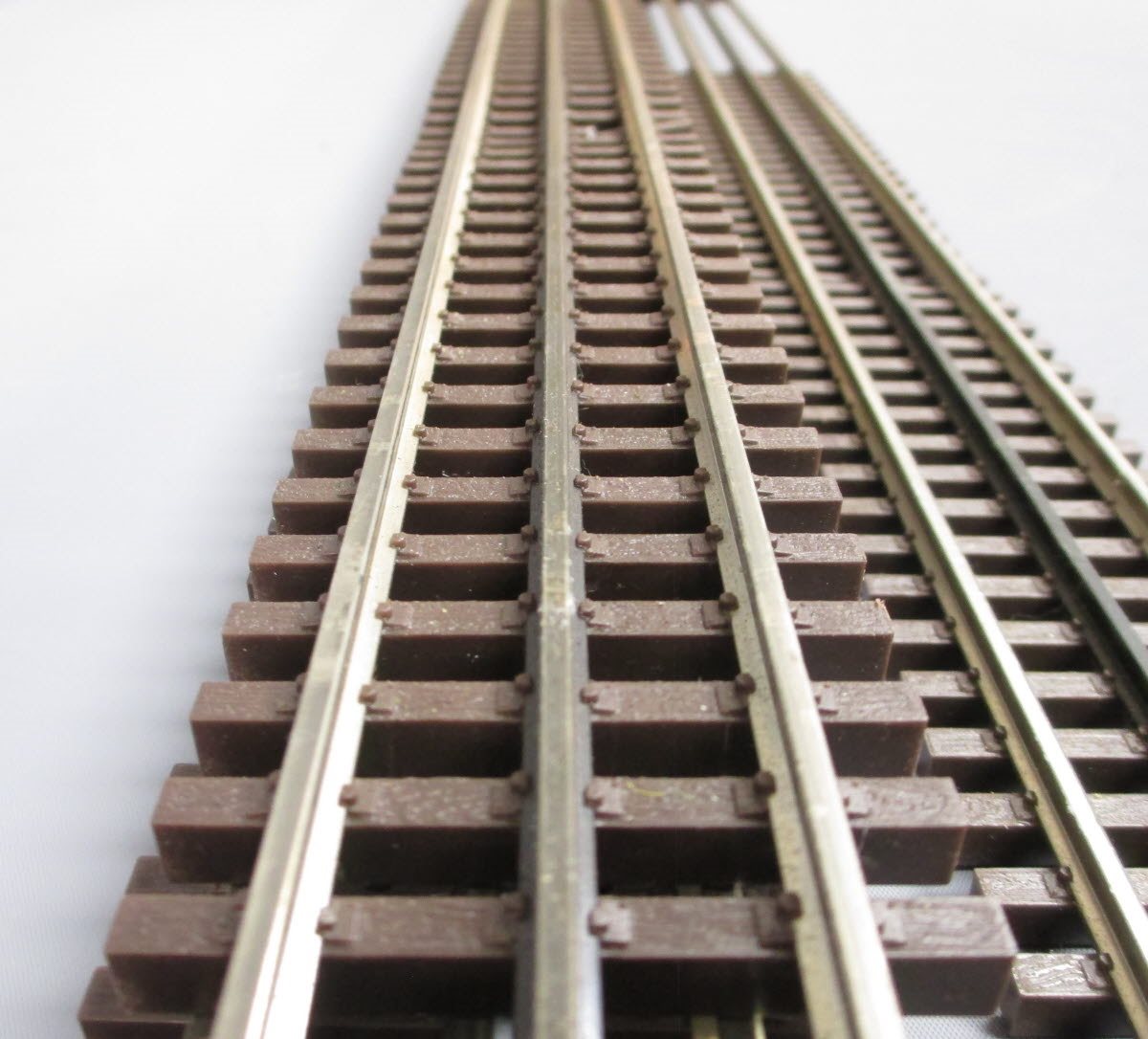 Atlas 6058 40 Inch O Gauge 3Rail Rigid Straight Track (5) eBay