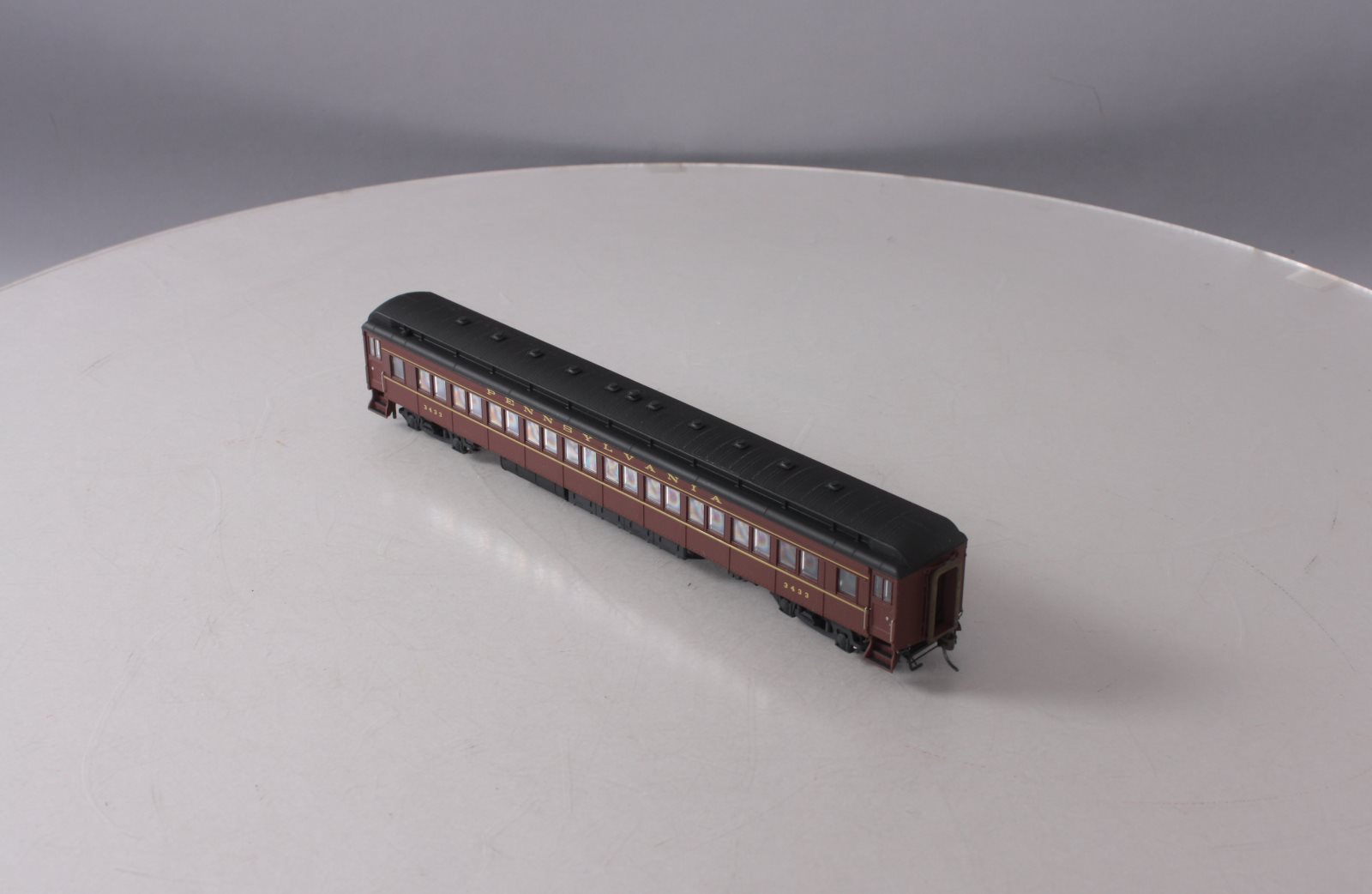 Broadway Limited 4360 HO Scale Pennsylvania P70 Pullman Passenger Car