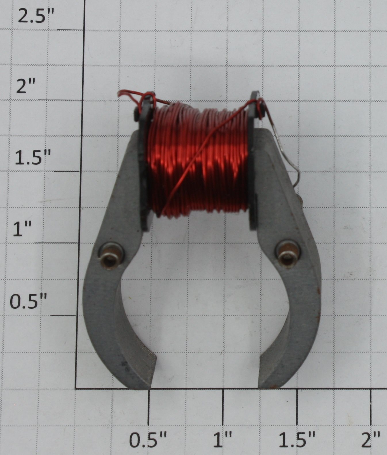 Lionel 600-123 GP-9 Field Coil Assembly (New - Rusty)